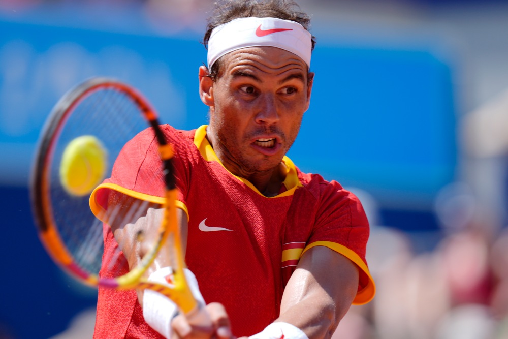 巴黎奧運｜歷史留名的世紀之戰！約克維奇直落二擊敗納達爾，球迷淚喊：一個時代的結束！