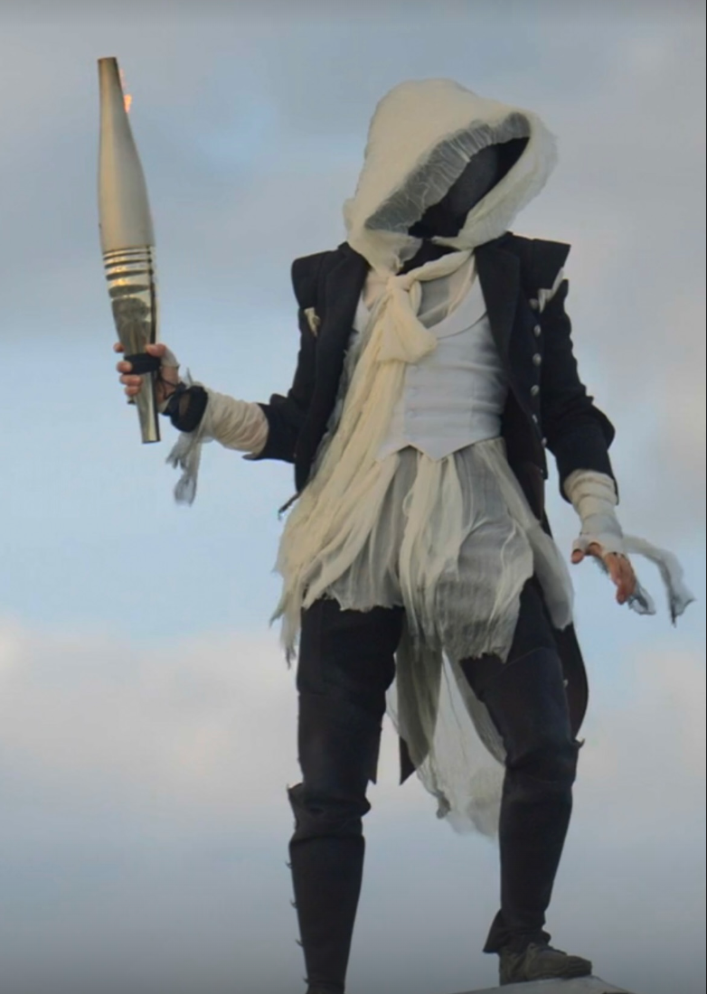 巴黎奧運｜菲董擔任壓軸火炬手！小小兵偷走蒙娜麗莎？2024 巴黎奧運開幕儀式亮點一次看！