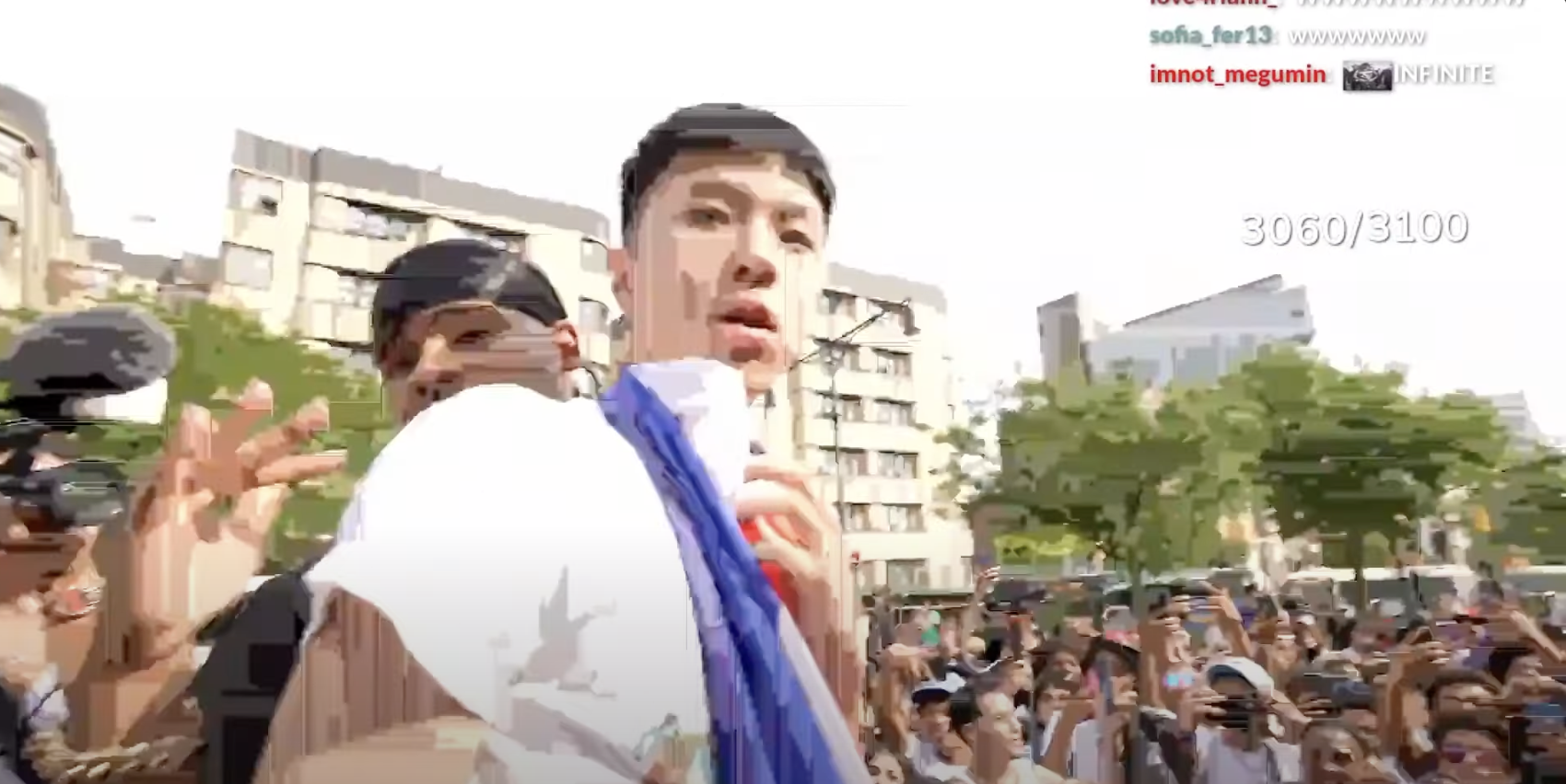 影／Ray 這下真的玩大了！與 Fanum 乘坐超跑在紐約街頭狂飆！當地警方亮槍攔停！
