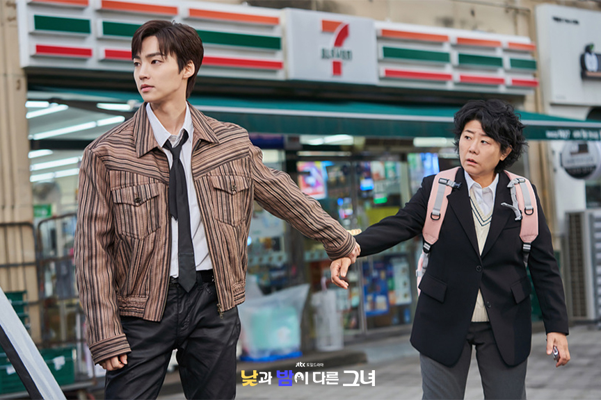 近期超熱門「變身奇幻」韓劇推薦！《她的日與夜》開播後好評不斷！《犬系戀人》劇情甜到爆表！