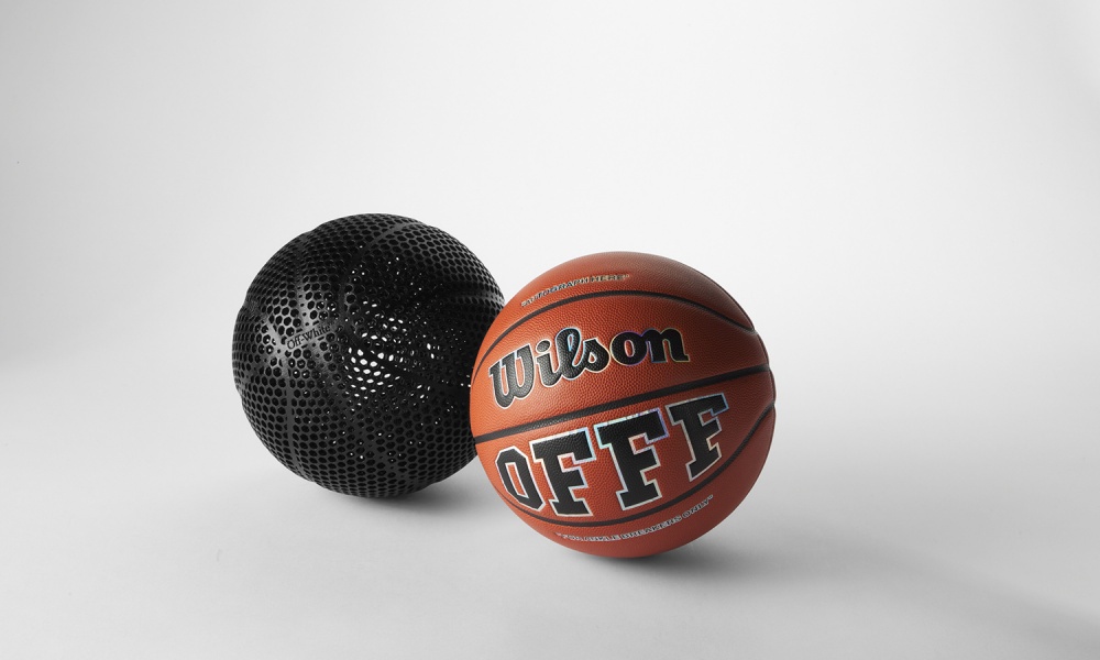 身價超越 8 萬元台幣？Off-White x Wilson「無氣」籃球即將登場，3D 列印打造永不用打氣！