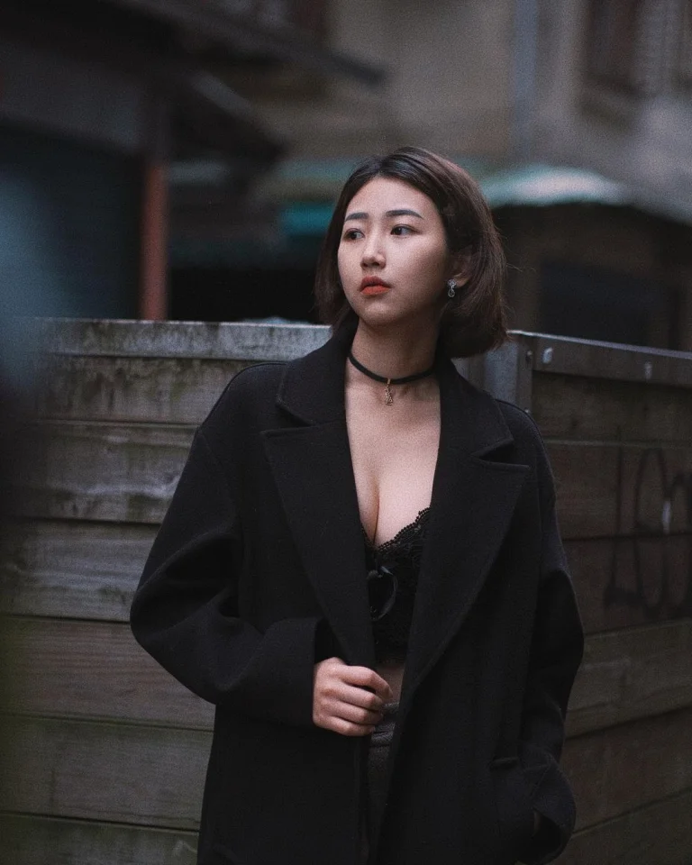 百萬 YouTube 頻道《窮奢極欲》爆糾紛！正妹主持人控「影片全遭下架」前東家出聲回應了