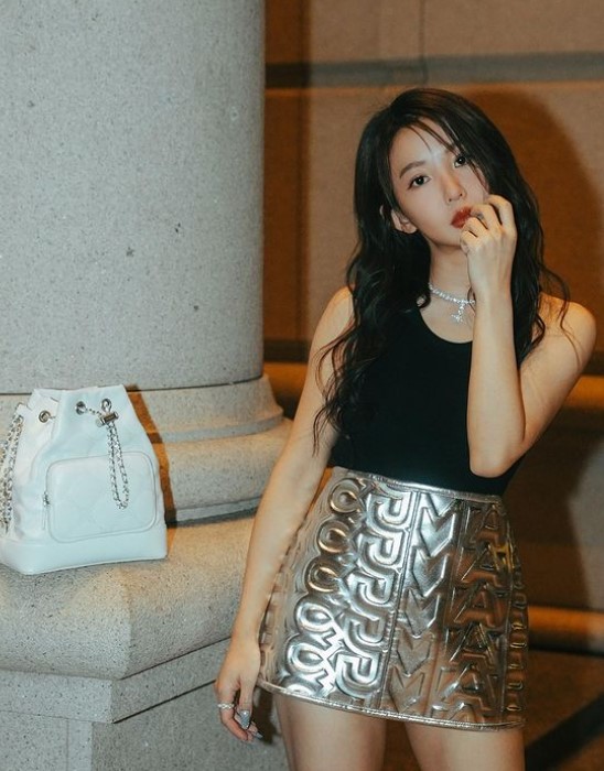 郭書瑤爆愛碎嘴遭電視台封殺！一早憂鬱發聲　經紀人緩頰「對於批評都接受」