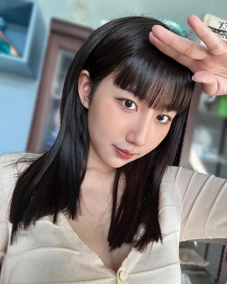 百萬 YouTube 頻道《窮奢極欲》爆糾紛！正妹主持人控「影片全遭下架」前東家出聲回應了