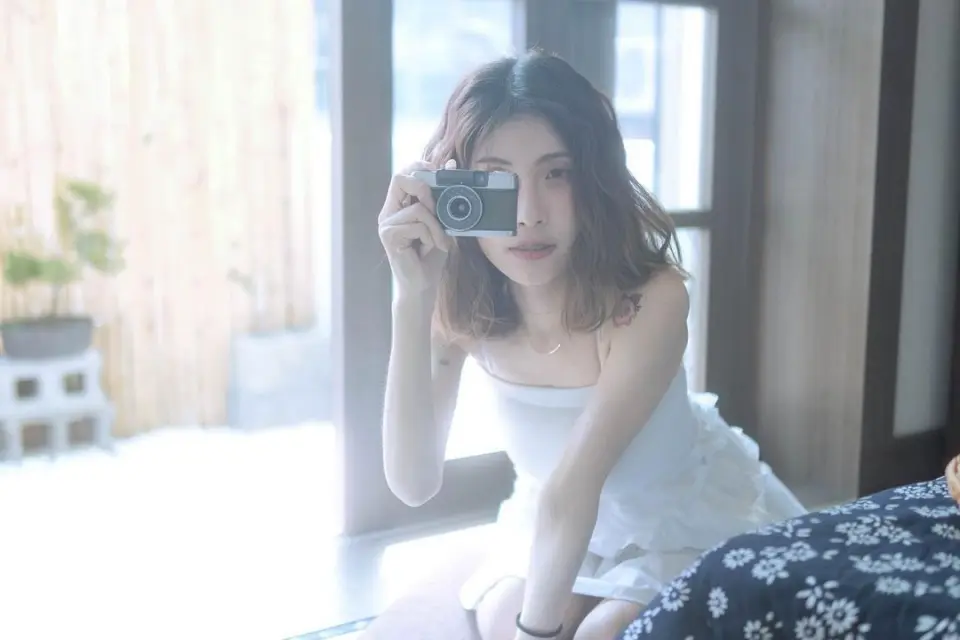 YouTuber 大蛇丸終結單身！螢幕女友竟是「正妹公關」IG 被網友挖出：幸福感爆棚！