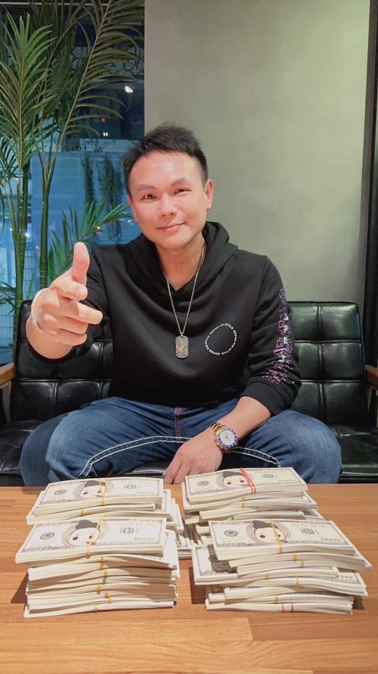 超哥千萬藍寶堅尼違停遭拖吊！網友：拖吊車「超派」本人低調道歉：被拖吊剛好