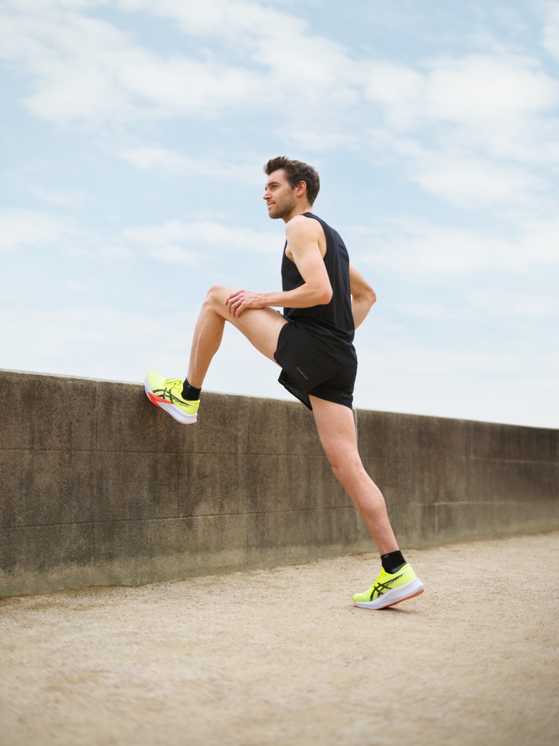 多層緩震結構打造爆炸性腳感！全新 ASICS MAGIC SPEED 4 進化登場