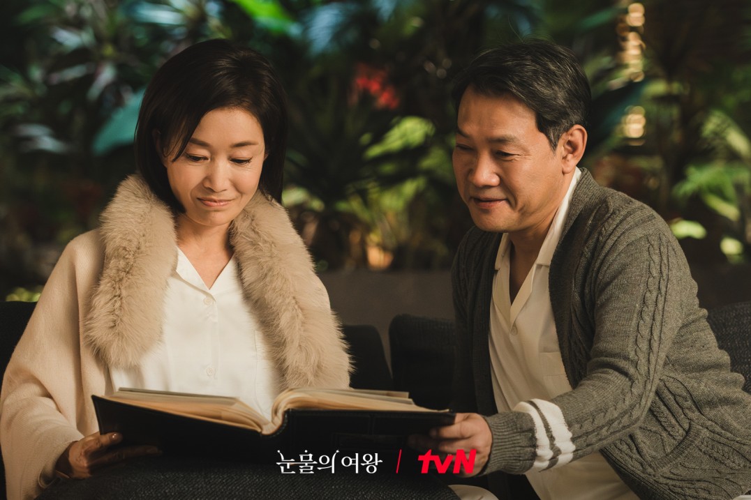 網評「近1年最好看」韓劇！《黑暗榮耀》復仇之路超精彩！《背著善宰跑》邊佑錫人氣爆棚成新一代男生！