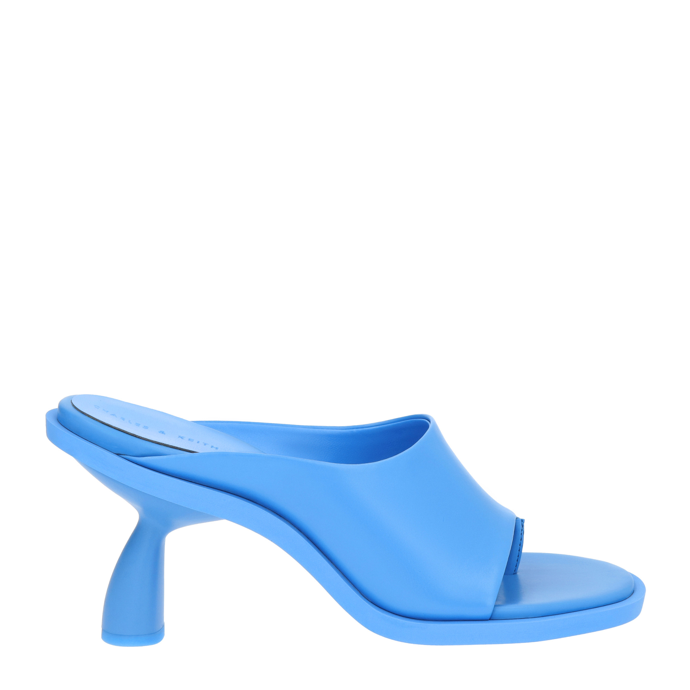 夏日購物打卡聖地在這裡！GLORIA OUTLETS華泰名品城 推出全新視覺展 廣邀I型人、E型人盡情揮灑自我  探店、踩點、拍美照！暑期週末街藝活動精彩不間斷Outlet折扣兩折起消費滿額月月抽20組萬元購物金