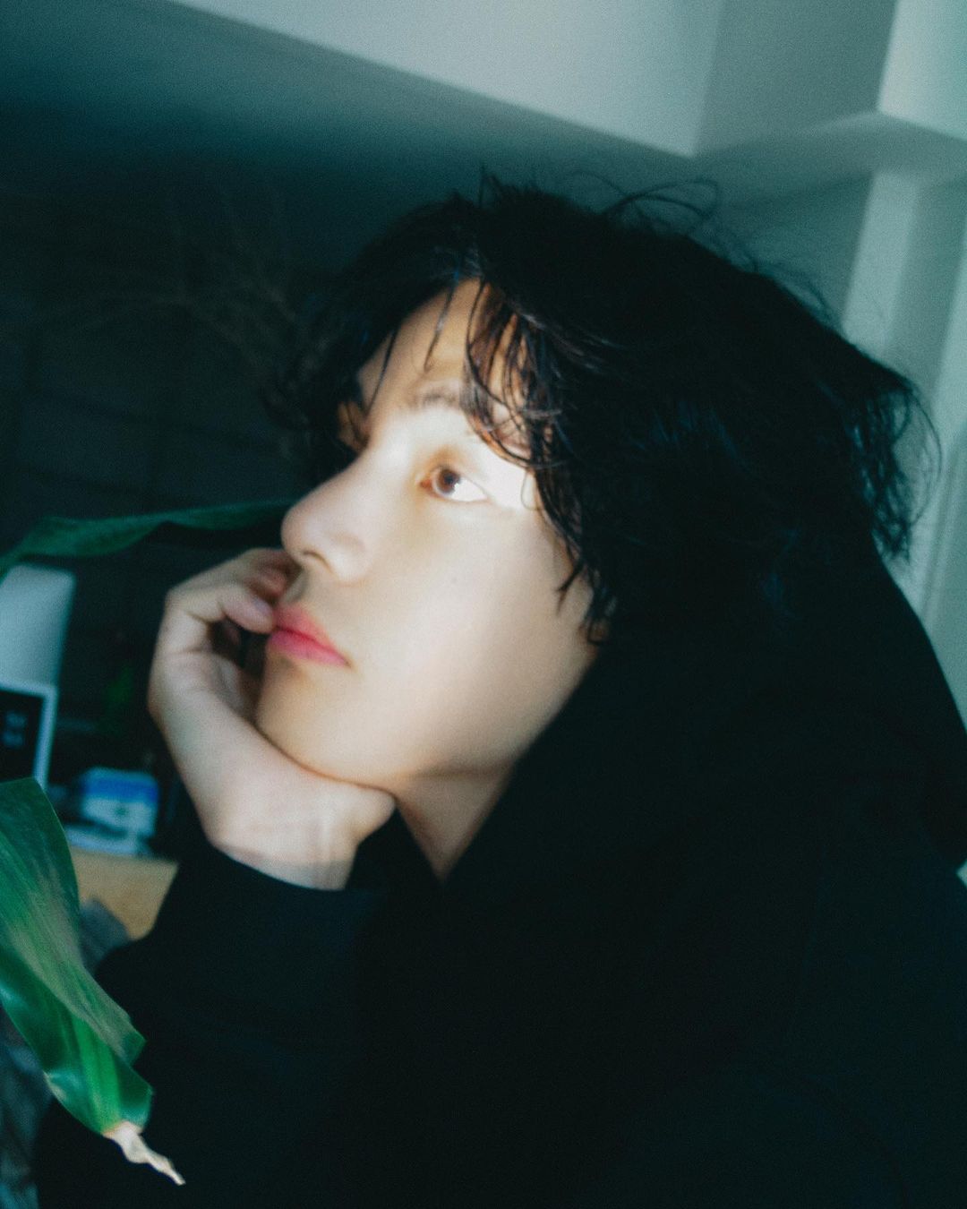 遠超 IU 和 Jennie！2024 上半年 google 搜尋次數最高的 K-POP 偶像是他！網：太扯⋯