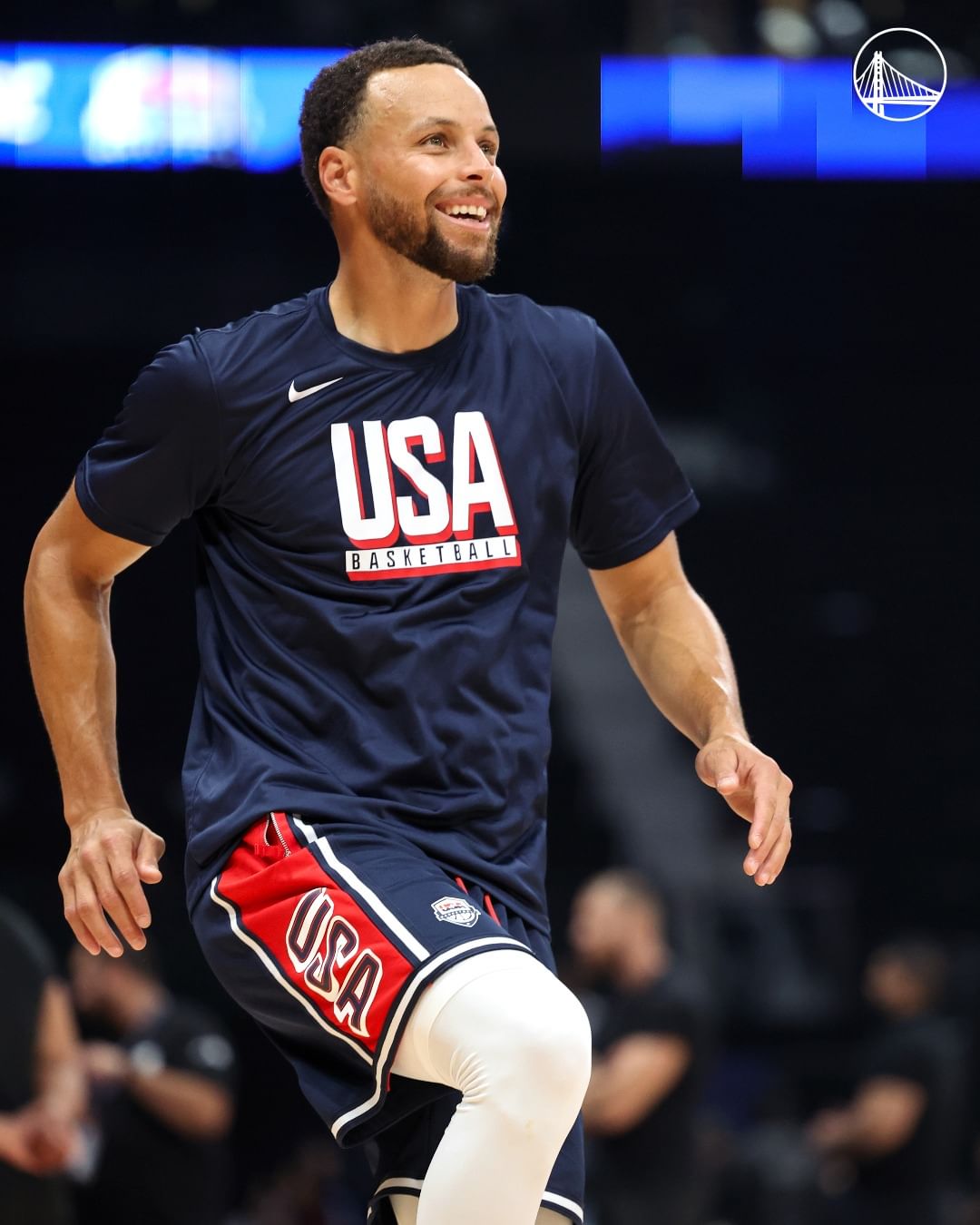 巴黎奧運｜Stephen Curry 突襲倫敦街頭與民眾互動！女湖人迷倒戈換勇士球衣成功獲簽名合照！