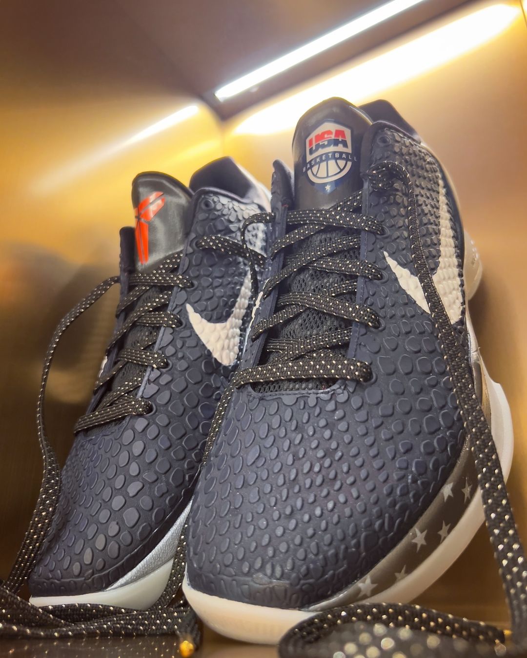 紀念老大 08 年奪金歷程！國外客製師打造 Nike Kobe 6 Protro「北京奧運」，滿滿細節帥度爆表！