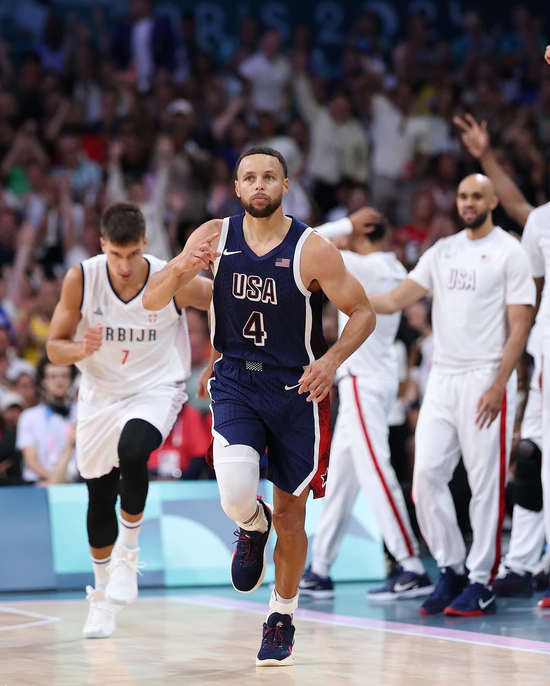 巴黎奧運｜死神 KD 降臨狂轟 23 分！美國男籃 110：84 大勝塞爾維亞，金牌之路拿下首勝！