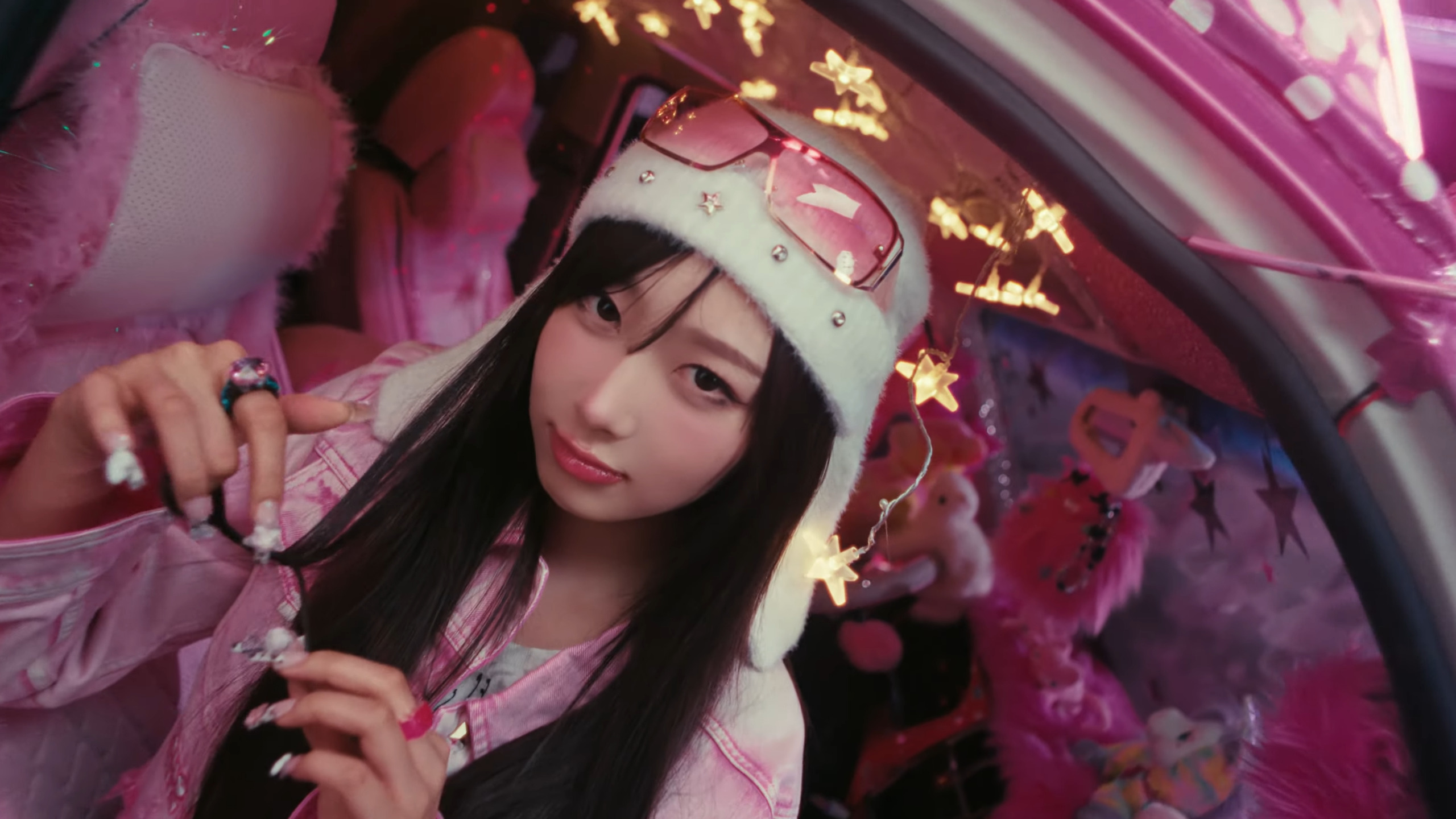 aespa 日本出道曲 MV〈Hot Mess〉登場！滿滿日系元素讓人目不轉睛！