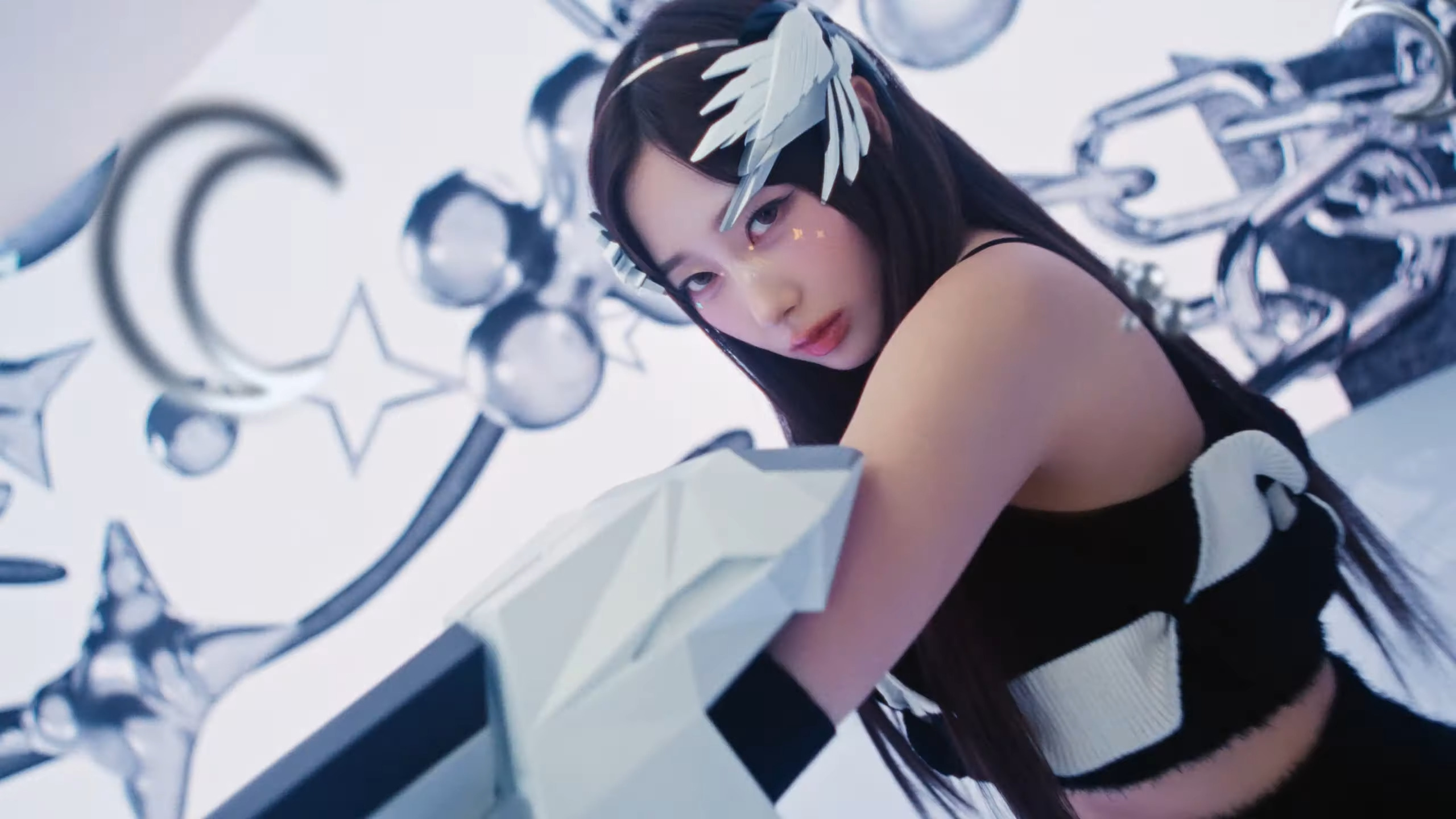 aespa 日本出道曲 MV〈Hot Mess〉登場！滿滿日系元素讓人目不轉睛！