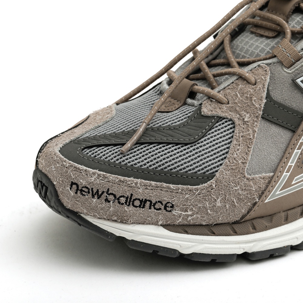 台灣販售預告｜聯名服飾也超欠收！ INVINCIBLE x N.HOOLYWOOD x NEW BALANCE 全新 M1906NIH 即將開賣