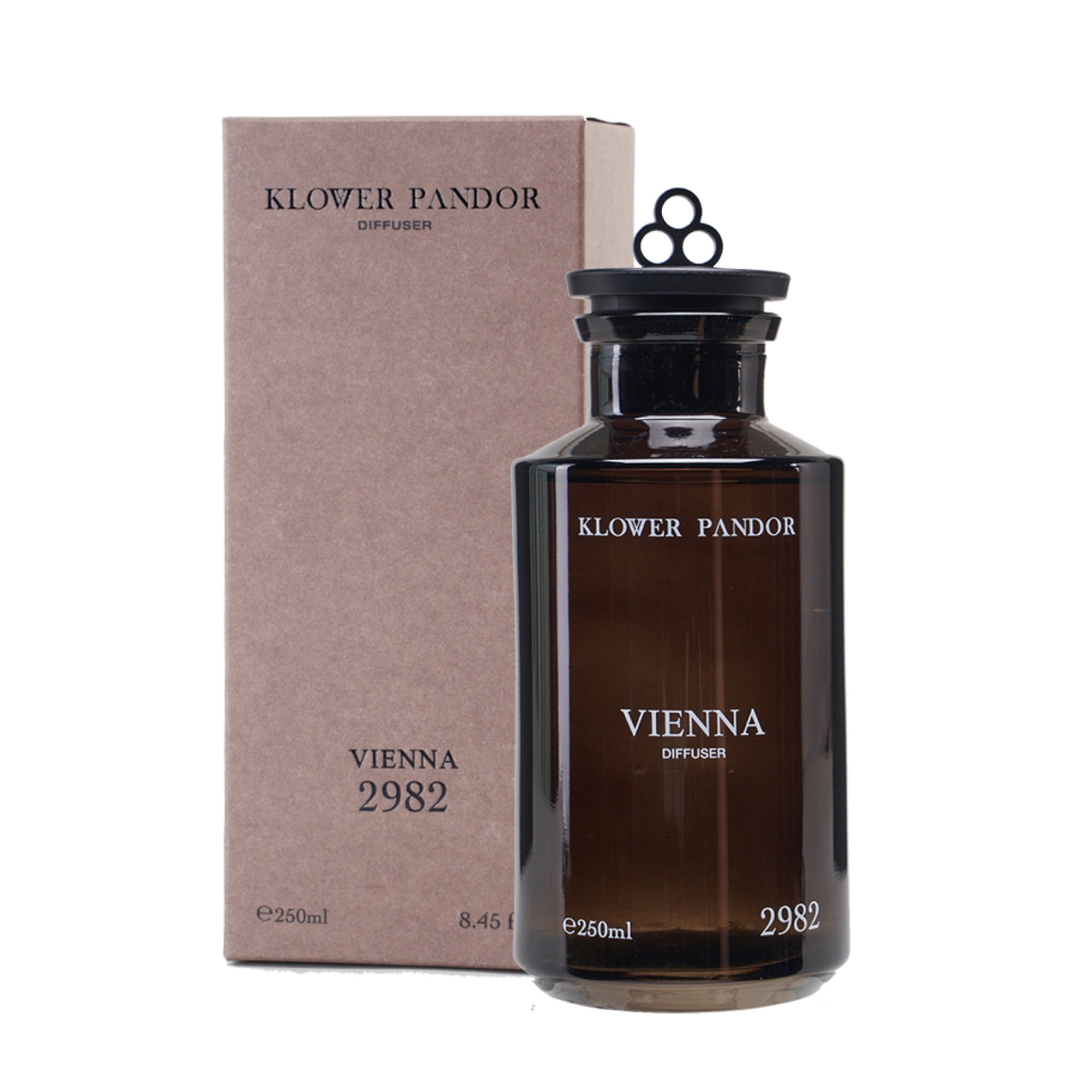 帥氣率直零距離 KLOWER PANDOR高人氣代言人舒華SHUHUA 探尋自我契合的獨有香氣