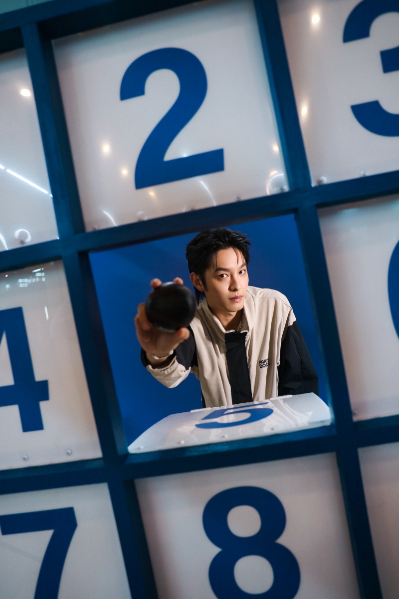 曹佑寧攜手運動愛好者挑戰「迪卡儂盃 全民運動會」，靠著拿手棒球逆轉獲勝！