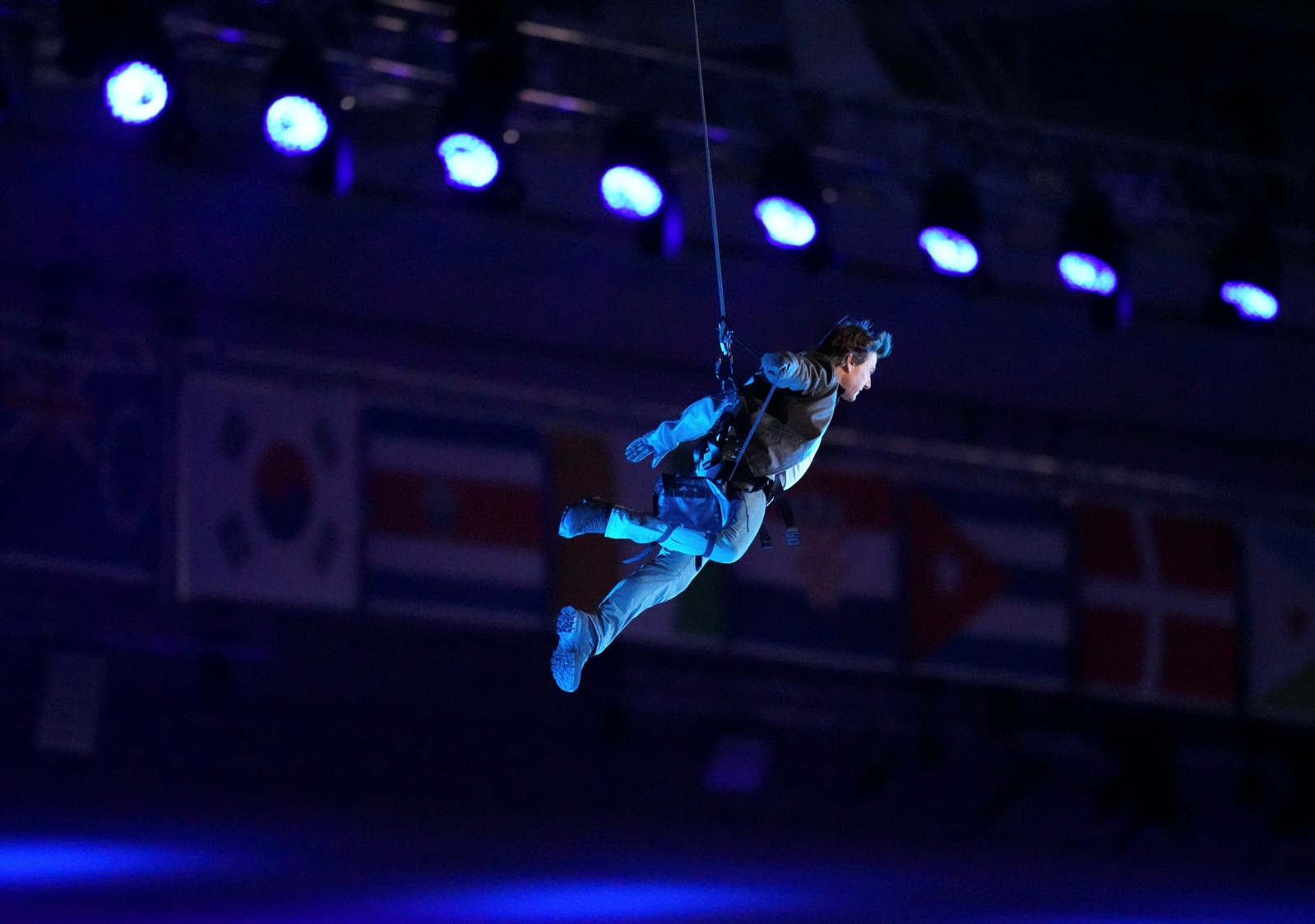 巴黎奧運｜奧運閉幕式眾星雲集！阿湯哥上演不可能的任務交棒洛杉磯，怪奇比莉、Snoop Dogg 輪番驚喜演出！