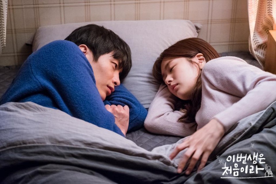 網友票選「讓人一追上癮」Netflix 韓劇！《黑暗榮耀》復仇過程讓人欲罷不能；《今生是第一次》先婚後愛超甜蜜！