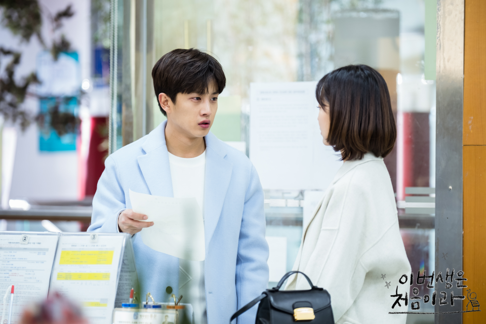 網友票選「讓人一追上癮」Netflix 韓劇！《黑暗榮耀》復仇過程讓人欲罷不能；《今生是第一次》先婚後愛超甜蜜！