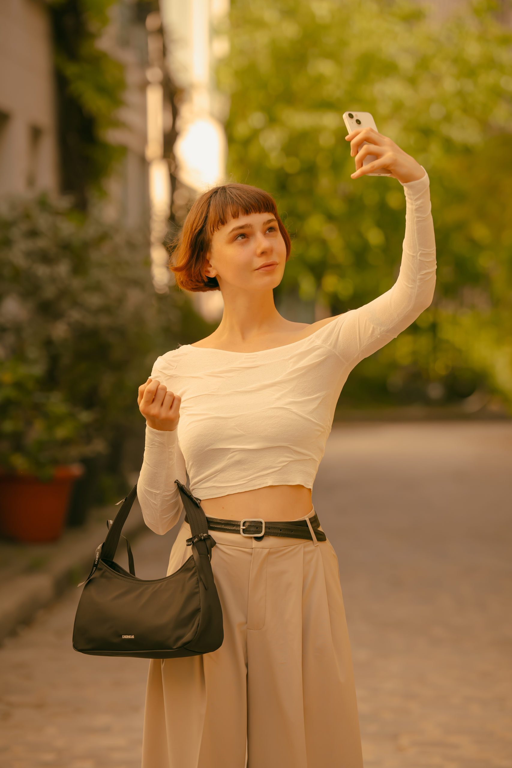 不用找代購！Red Velvet Wendy、金寶拉等女神的愛包 「DIERNEAS」現在台灣也買得到！