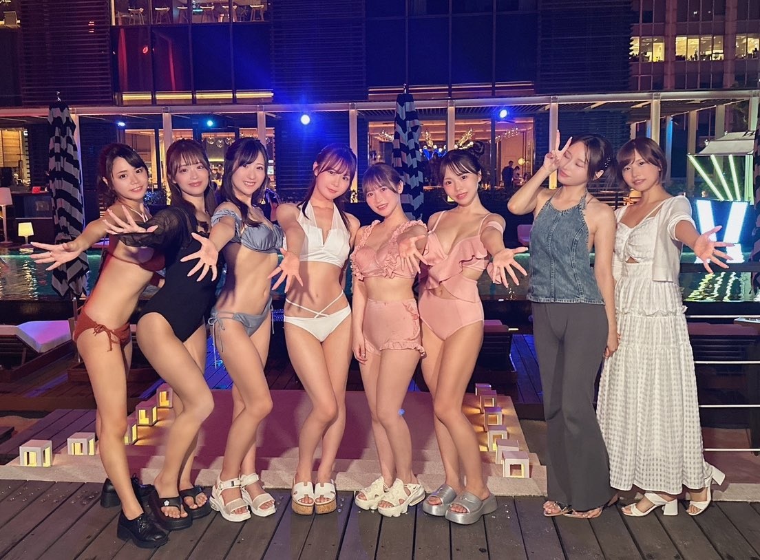 在飯店泳池遇見她們是怎樣的體驗？八位人氣女優齊聚戲水，令粉絲驚呼：「好想巧遇！」