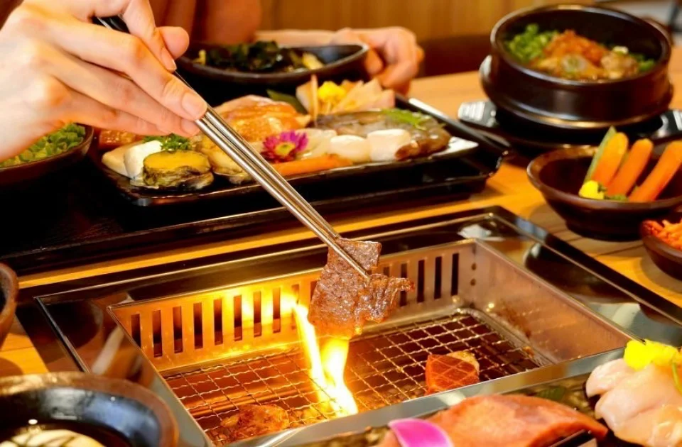 巴黎奧運奪牌爽啦！麥當勞、摩斯漢堡、4 大超商、星巴克...優惠齊發「買一送一」