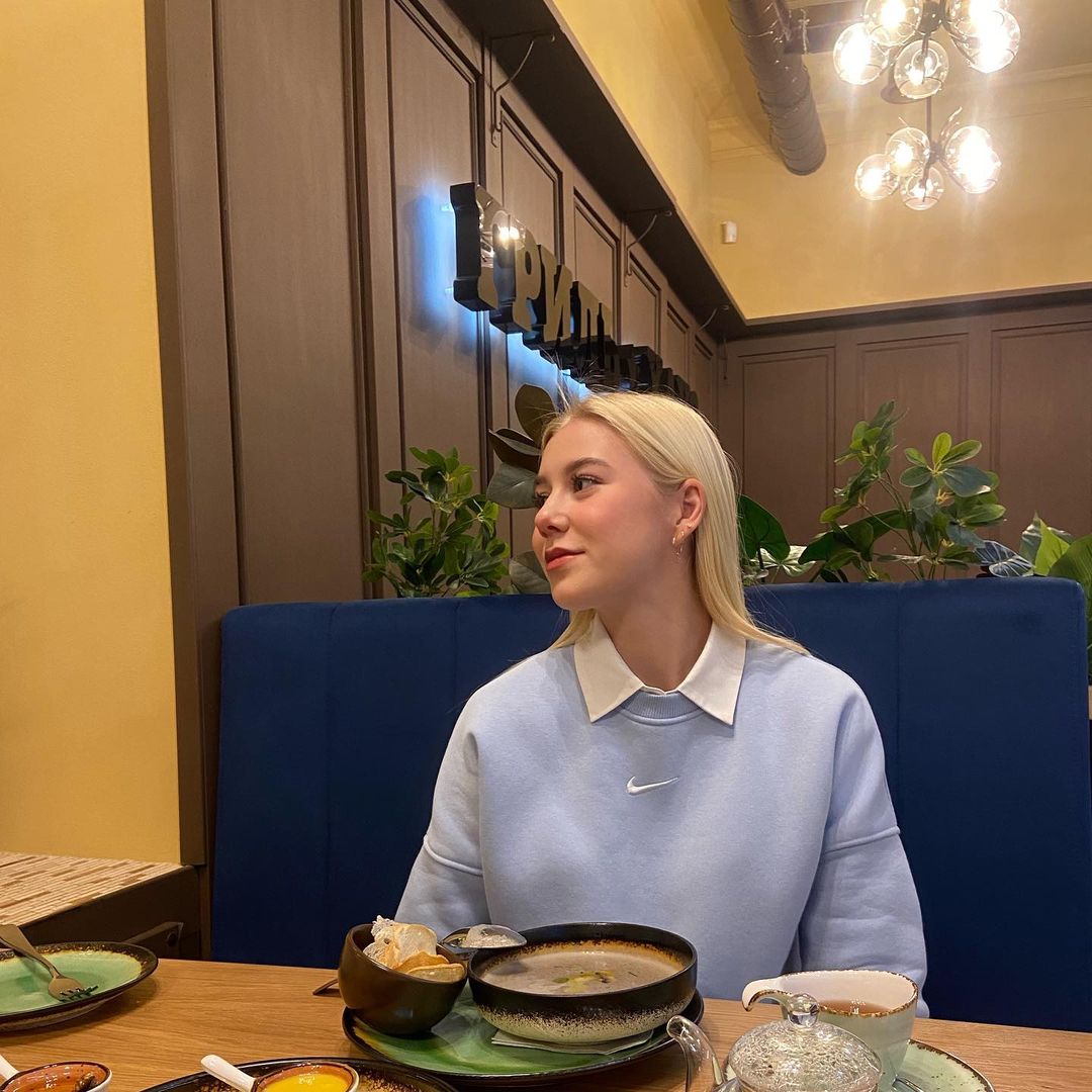 巴黎奧運｜最美奧運遺珠！俄羅斯正妹選手 Polina Parfenenko 無緣參賽，金髮碧眼、亮麗美貌令人驚豔！