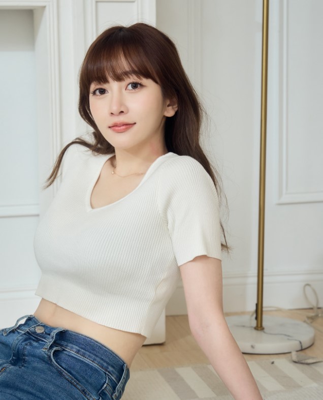 篠崎泫要轉行當啦啦隊？造訪美國舊金山球場喊「實習第一站」釣出慈妹、陳伊嗨回