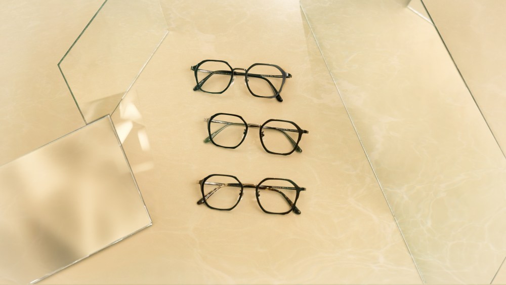 歡慶來台十週年！OWNDAYS 推出鈦金屬紀念限定款，活動大使王子 邱勝翊 搶先著用！