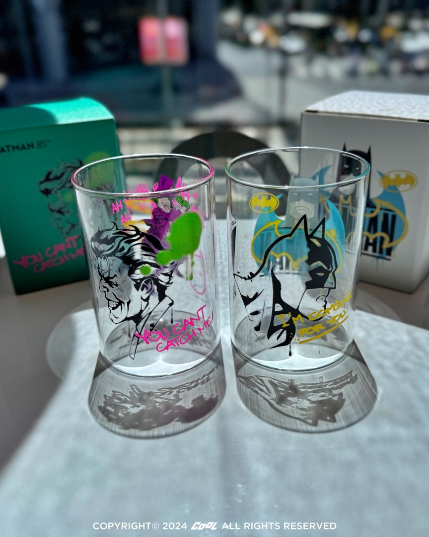 CAFE!N 點亮蝙蝠燈！CAFE!N ✕ 蝙蝠俠 85 週年「玩黑」菜單限時推出：BATMAN 優格冰沙、小丑開心果霜淇淋