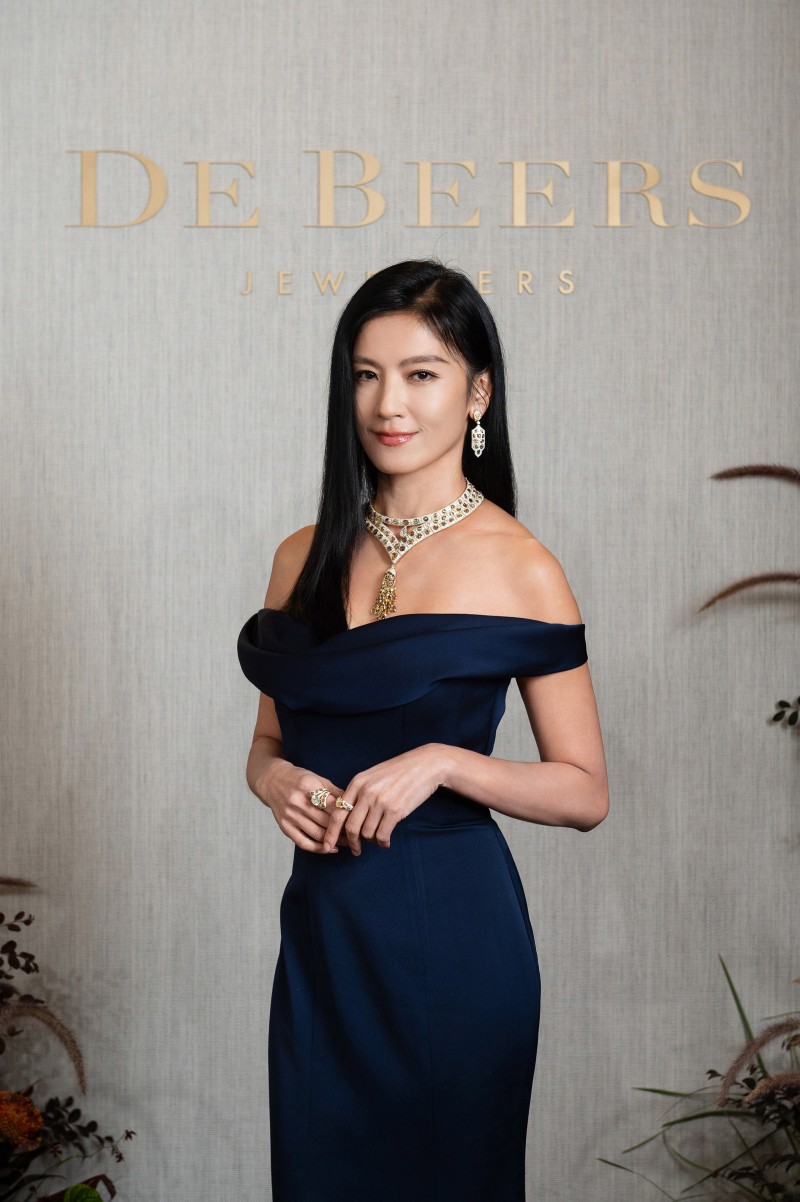 氣質女神林熙蕾現身 De Beers Jewellers「Forces of Nature 高級珠寶展」！穿戴近 8 千萬珠寶貴氣逼人！