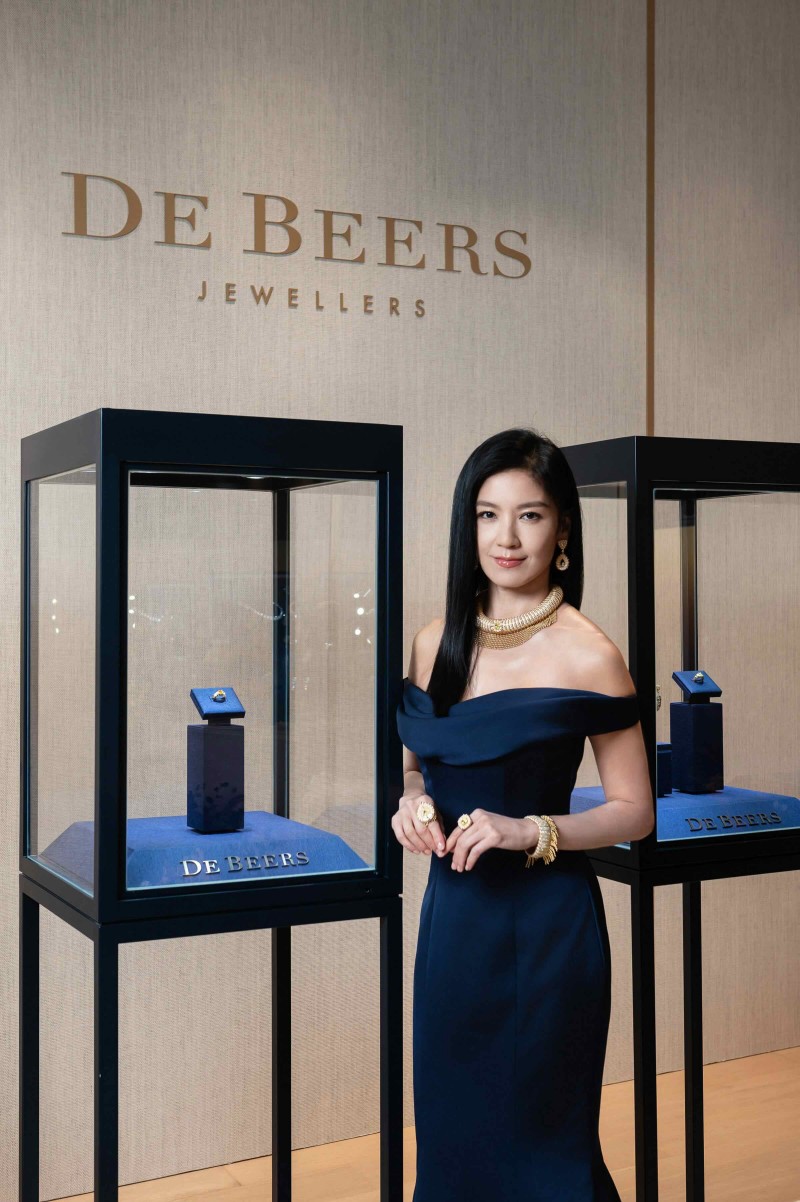 氣質女神林熙蕾現身 De Beers Jewellers「Forces of Nature 高級珠寶展」！穿戴近 8 千萬珠寶貴氣逼人！