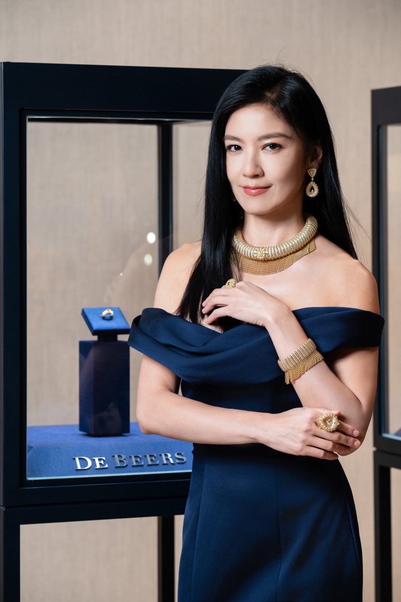 氣質女神林熙蕾現身 De Beers Jewellers「Forces of Nature 高級珠寶展」！穿戴近 8 千萬珠寶貴氣逼人！