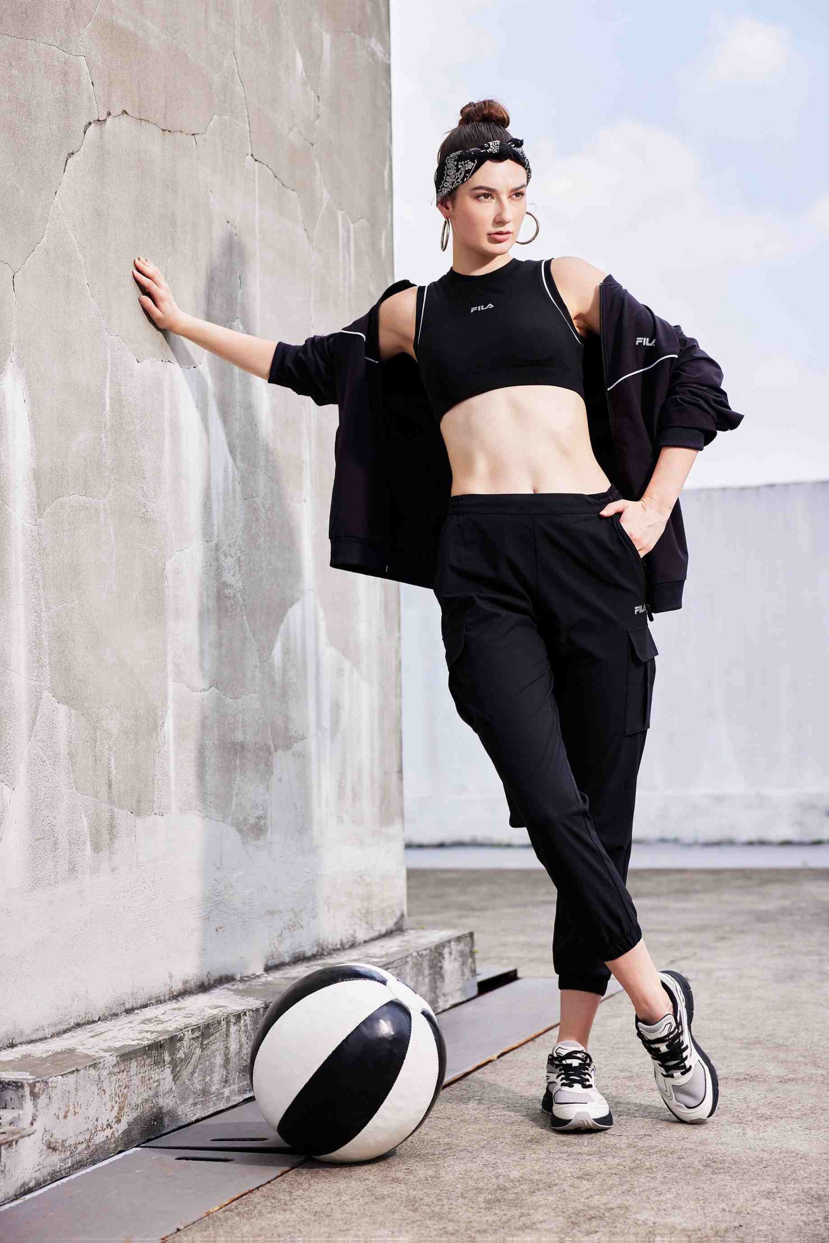 FILA 秋冬時尚來襲！韓韶禧同款跑鞋曝光 簡直美到發瘋！