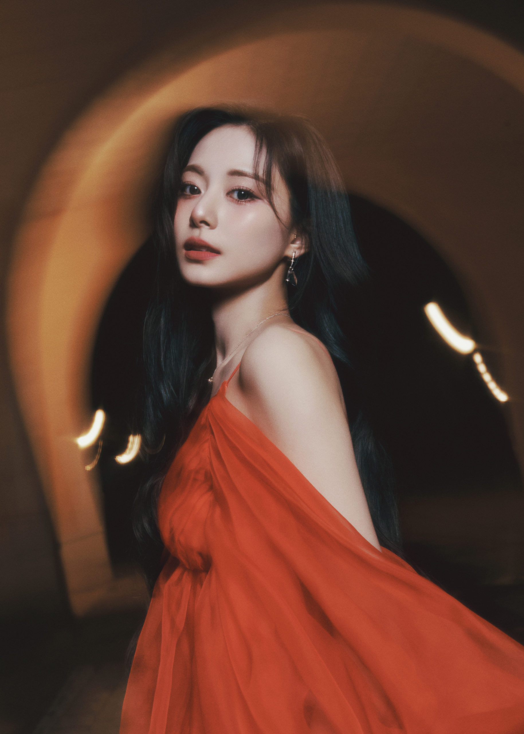 SOLO 出道就在本週五！TWICE 子瑜公開新歌主打〈Run Away〉MV 預告！