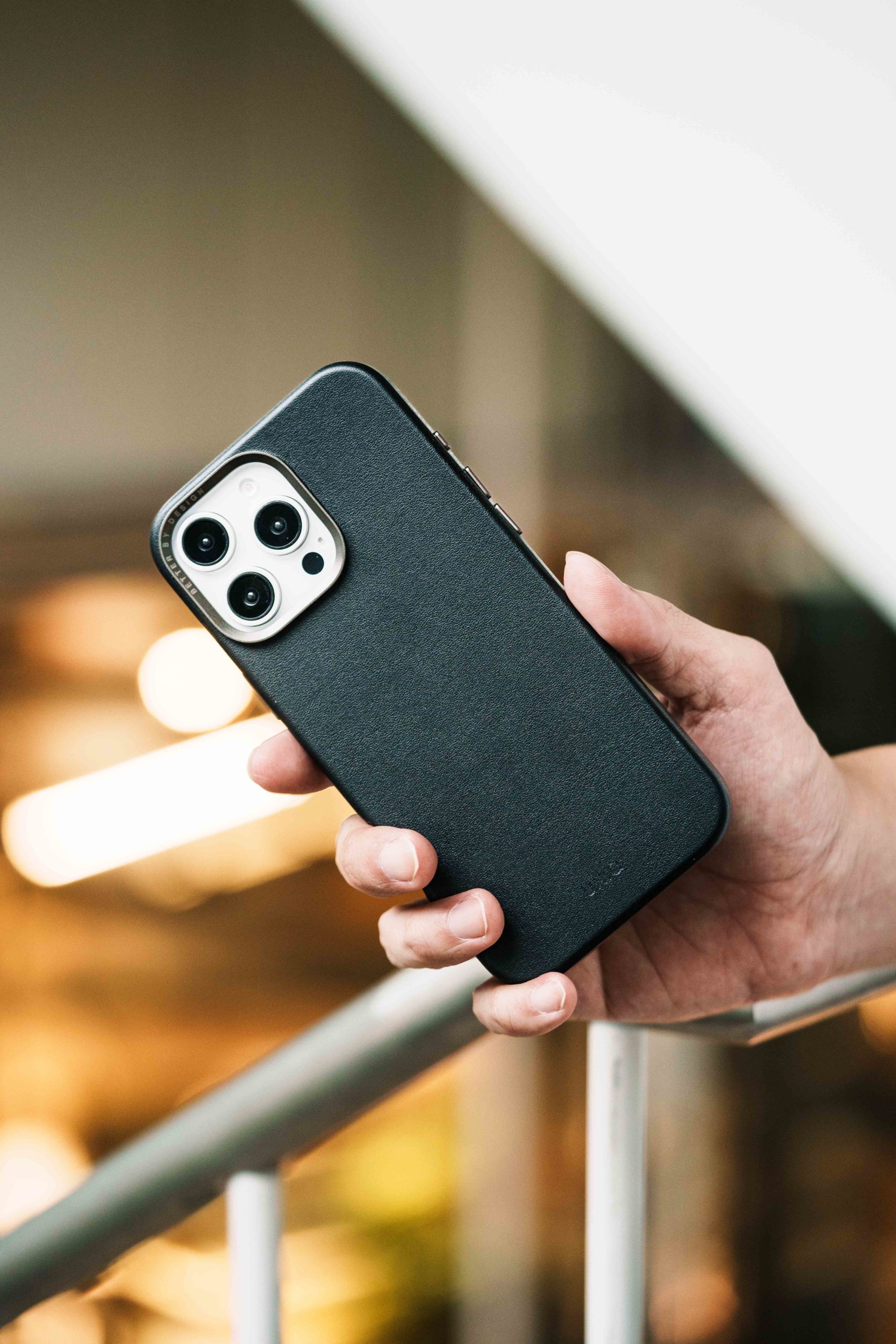 iPhone 16 手機殼編輯這樣選！品質設計御三家 爆推款式一次看！