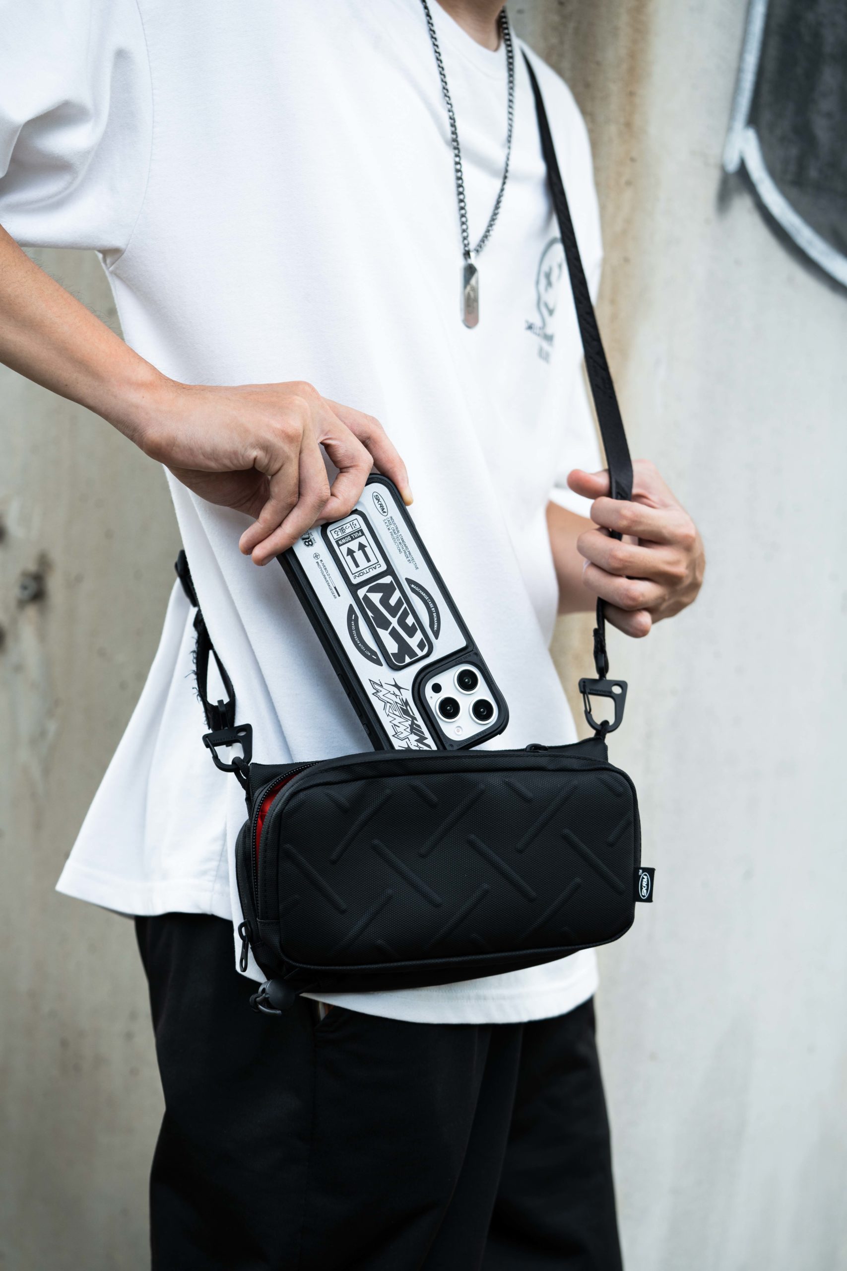 iPhone 16 手機殼編輯這樣選！品質設計御三家 爆推款式一次看！