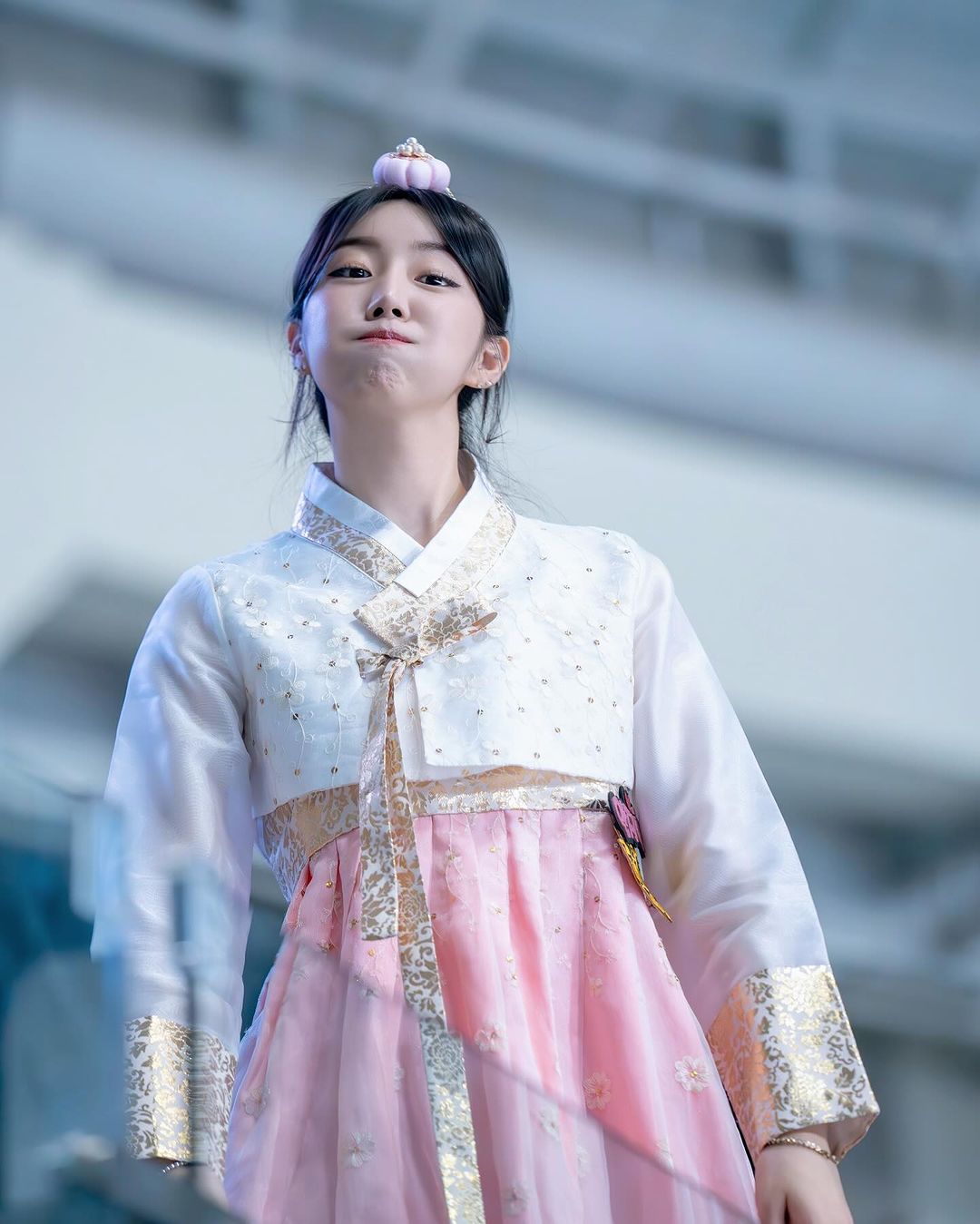 正宗韓服應援！安芝儇、邊荷律、李丹妃3 大啦啦隊女神換穿韓服，小安薄紗露香肩太犯規！