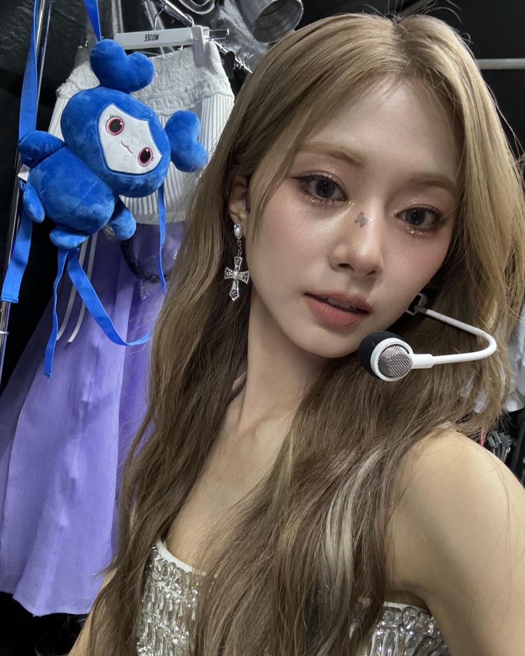周子瑜 SOLO 出道！(G)I-DLE 舒華連 3 Po 力挺，溫暖喊話：「我們永遠是妳的後盾」