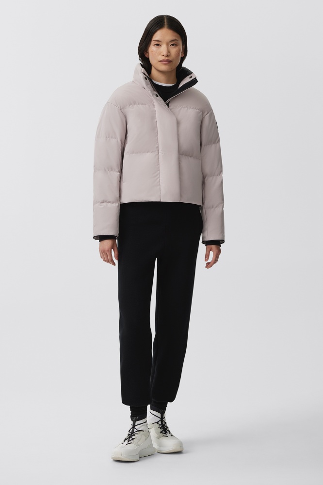 CANADA GOOSE  2024早秋風格預覽，「極簡線條」、「基礎色調」低調細緻的輪廓！