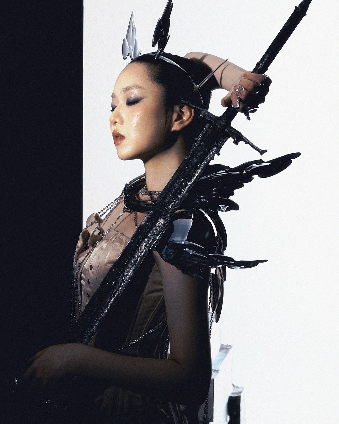 展現二次元美學！Fe3c 釋出四週年“Angel, Wing & Warrior”系列