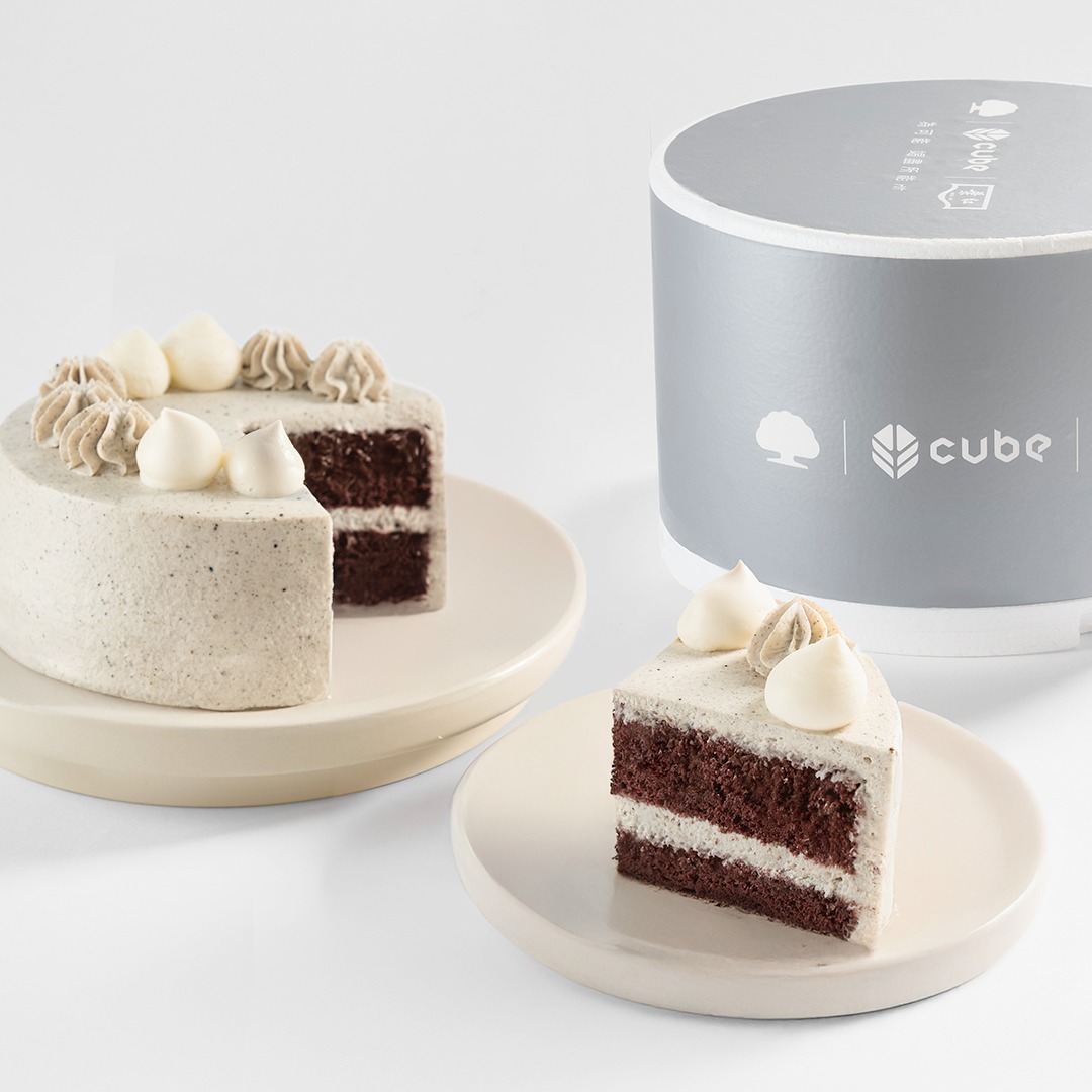 紅葉蛋糕這次來真的！跨界合作「國泰世華CUBE」推出限量聯名款黑芝麻鮮奶油蛋糕！