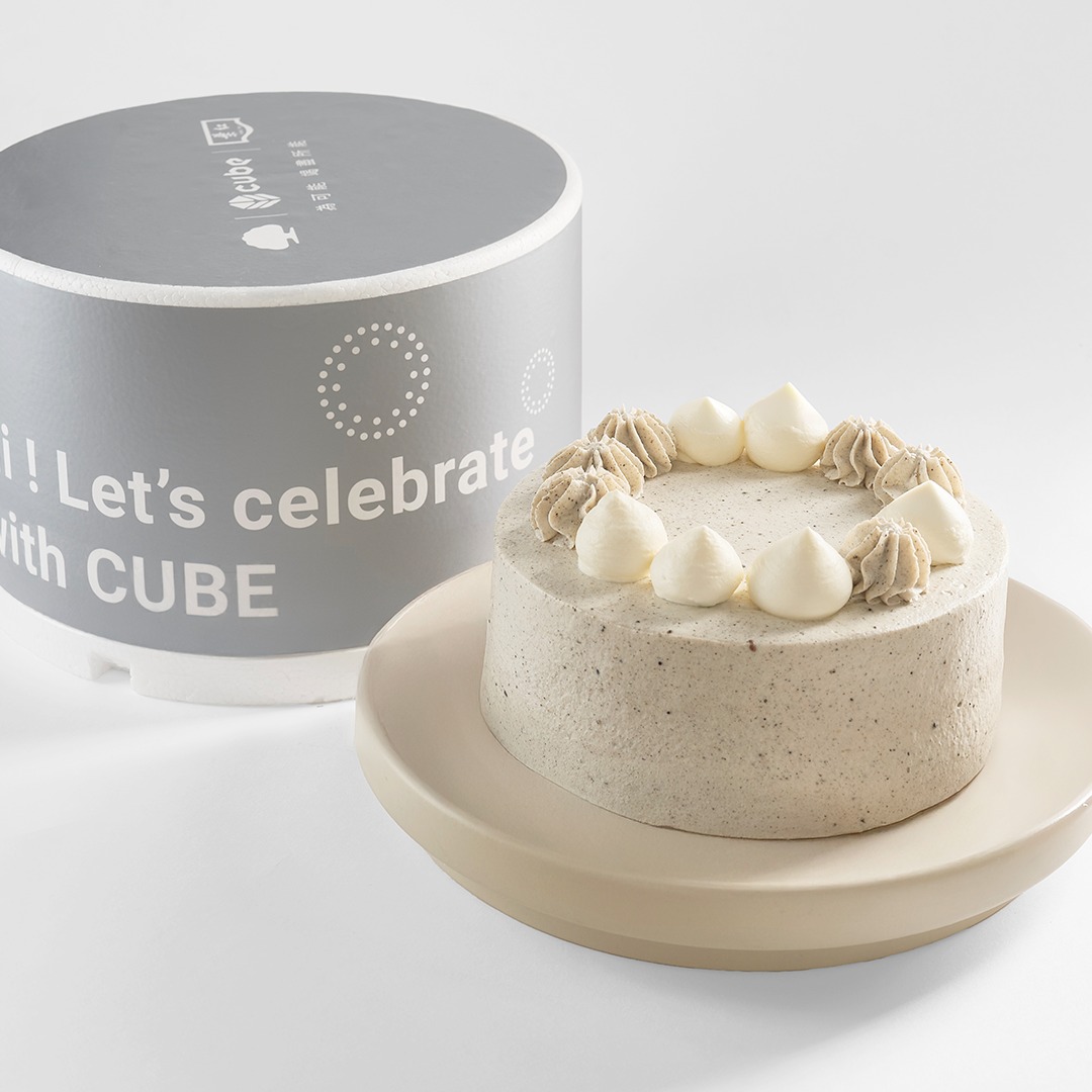紅葉蛋糕這次來真的！跨界合作「國泰世華CUBE」推出限量聯名款黑芝麻鮮奶油蛋糕！