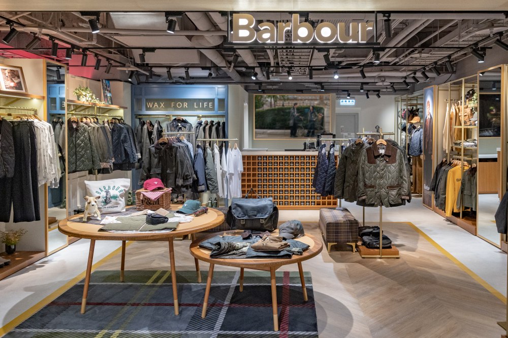 經典油布外套成代名詞！英國時尚品牌 Barbour 插旗南西誠品，130 週年、聯名系列重磅登場！