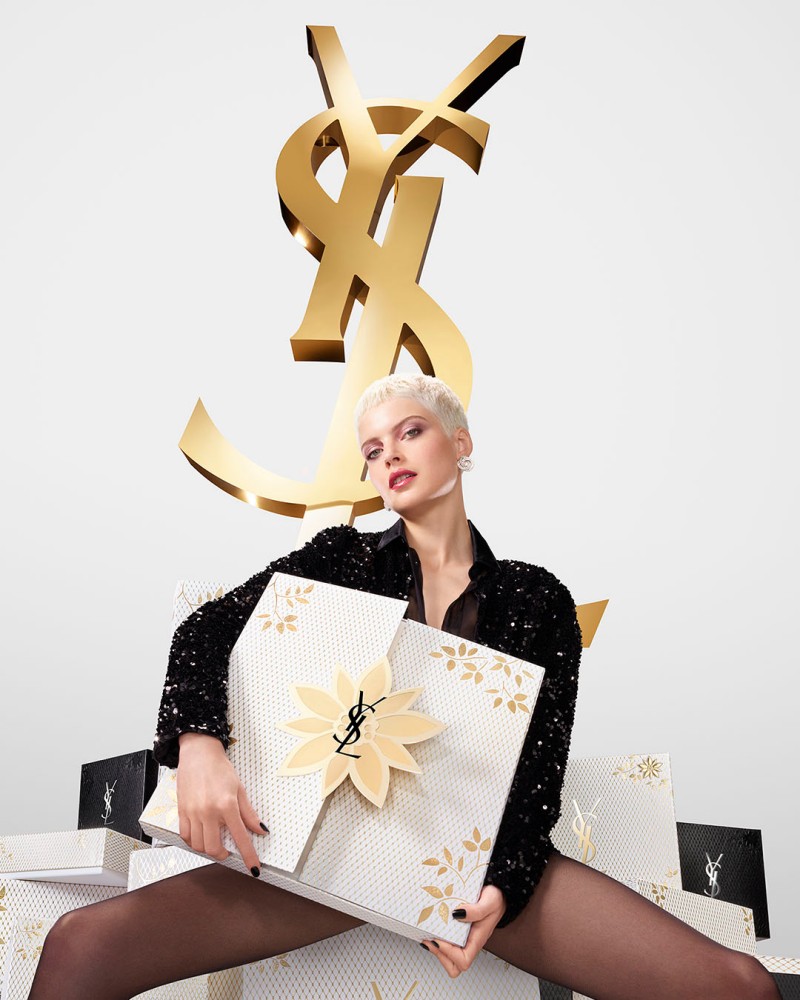 今年聖誕節就送這！YSL BEAUTY 金奢蕾絲聖誕限量系列登場！還有超限量好禮！