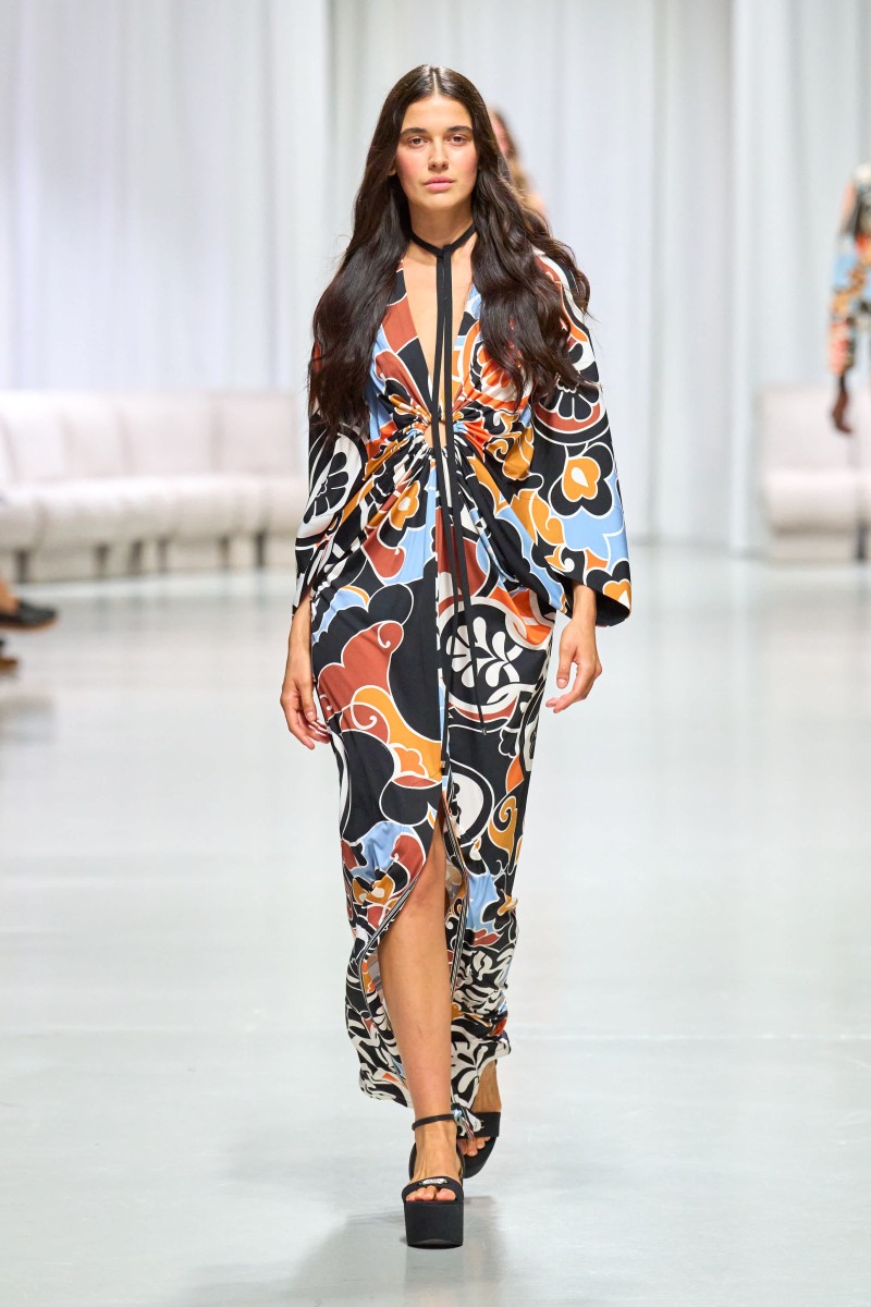 Kiwi 李函、李玉璽親身演繹！LEONARD PARIS 2025 春夏系列登場！