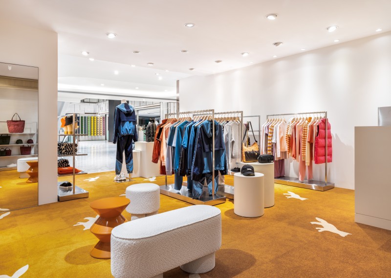 實在太好逛！Maison Kitsuné 全新店面推出限定好禮 居然還有 Kihara 聯名商品！