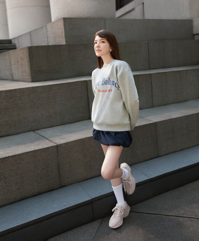 IU 穿的就是香！New Balance 厚底鞋款 WRPD Runner 百搭登場，新色 327 更是女神必備！